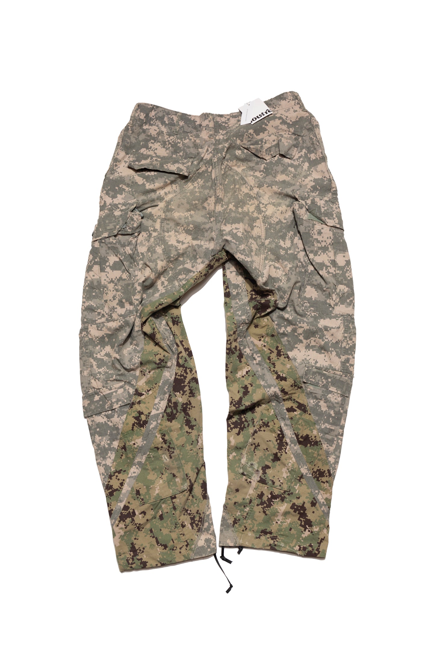 Loutre Wesson Pants in Khaki Camo - Xia Office