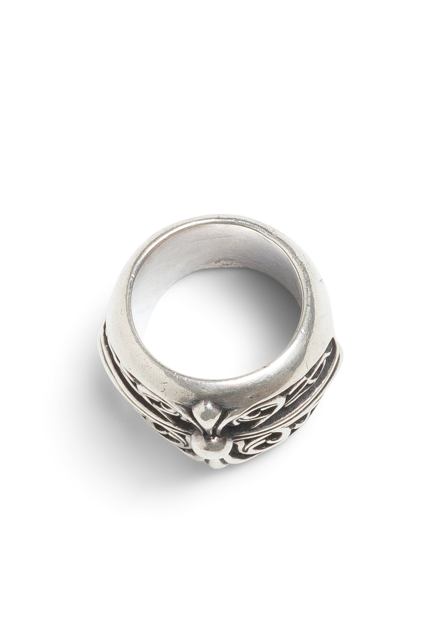 Chrome Hearts Oval Cross Ring